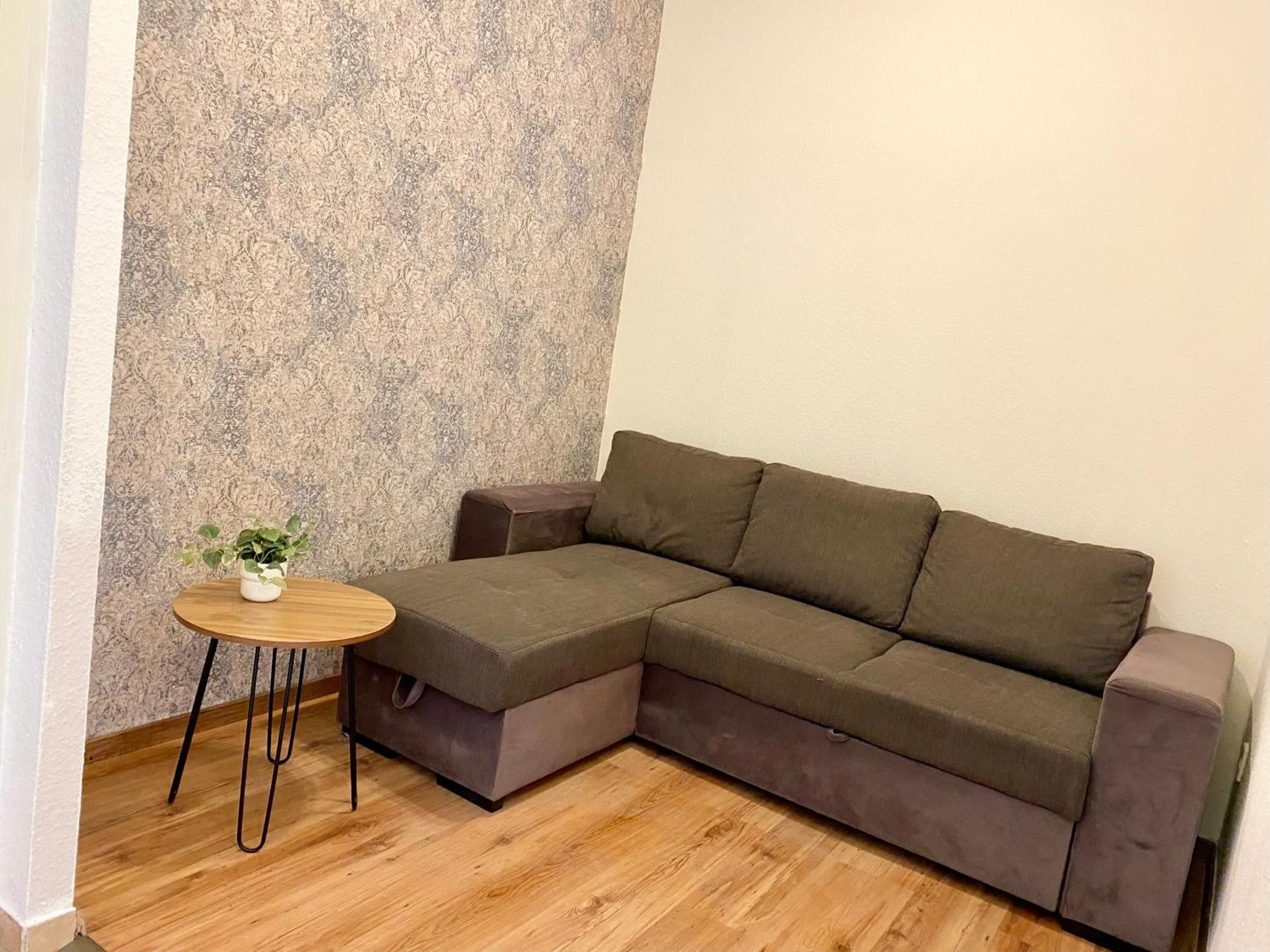 B20 Apartment — Photos 1